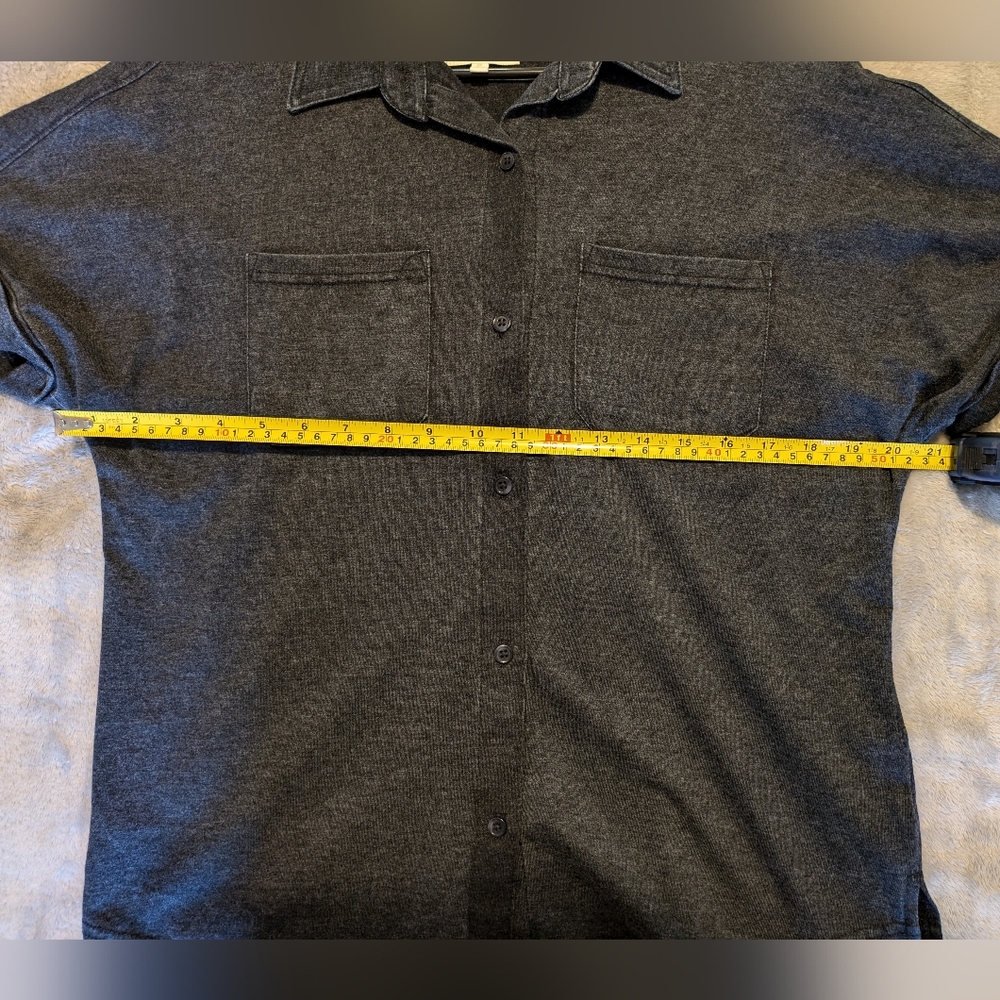 C&C California loose fit grey short sleeve button up - Picture 4 of 5